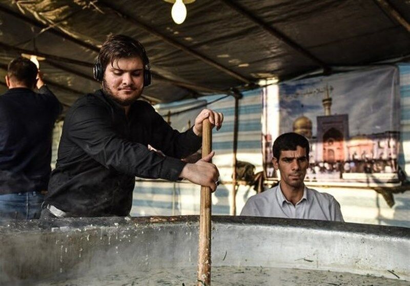 طبخ ۸۰ هزارکیلو آش/تصاویر