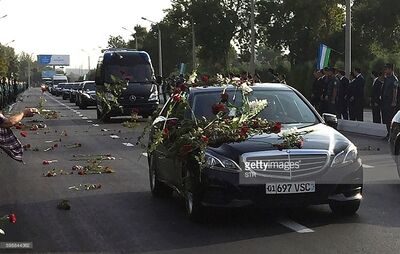 مراسم خاکسپاری کریم‌اف/تصاویر