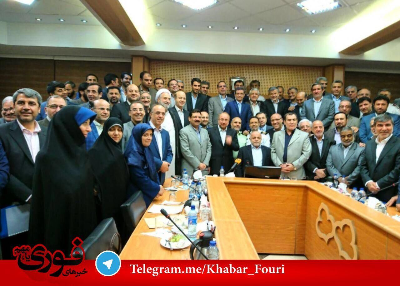 آخرین عکس یادگاری ⁧قالیباف ⁩در ⁧شهرداری