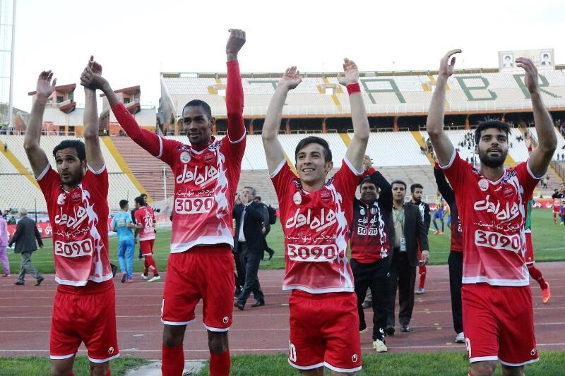 جشن پرسپولیسی ها در تبریز/عکس