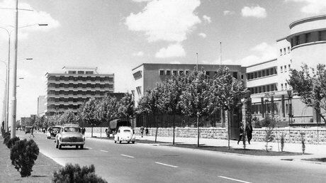 خیابان آزادی در دهه40 /عکس