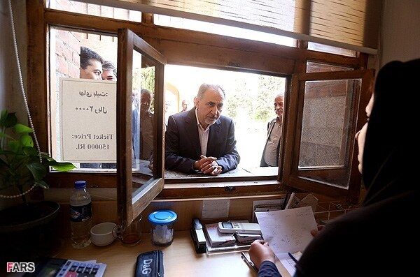 بازدیدسرزده نجفی ازگیت بلیط فروشی/عکس
