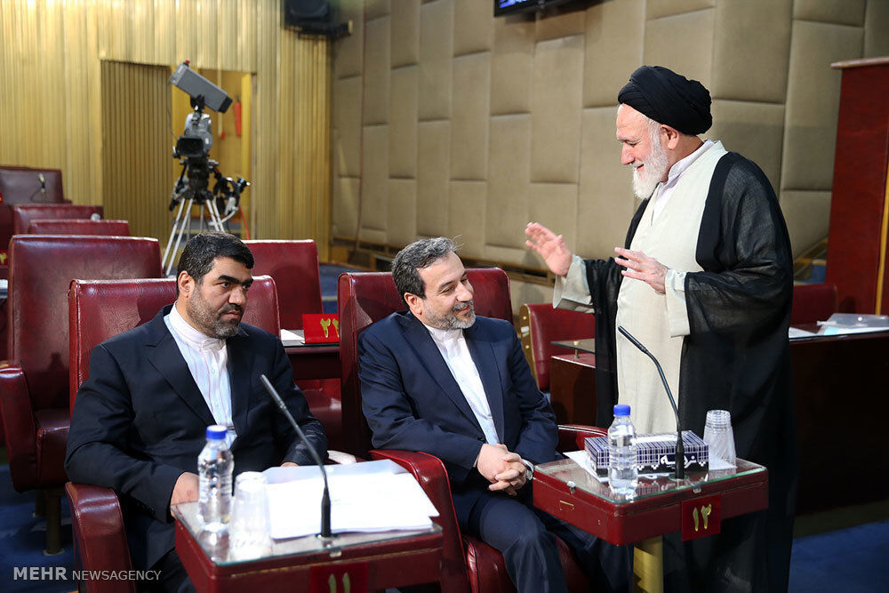 عراقچی در مجلس خبرگان /تصاویر