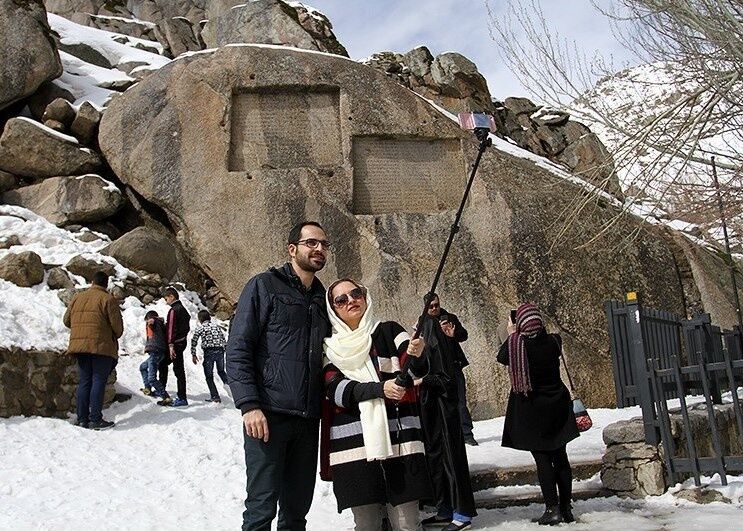 گردشگران نوروزی در همدان/تصاویر