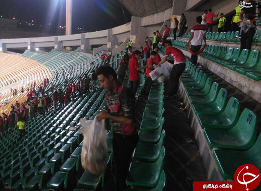 حرکت زیبای هواداران پرسپولیس/عکس
