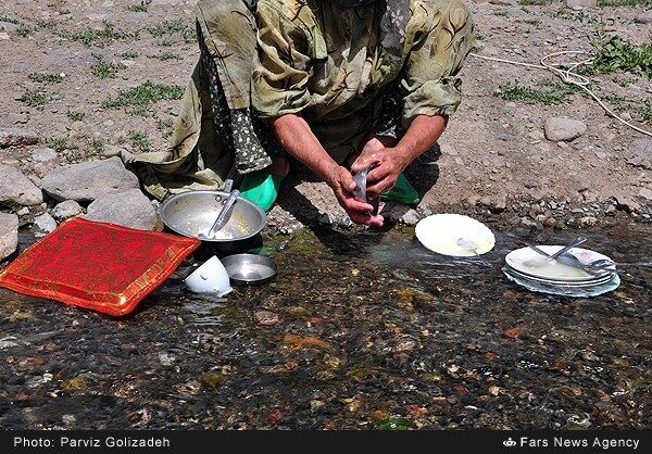 زندگی خانواده شهید در کانکس /تصاویر