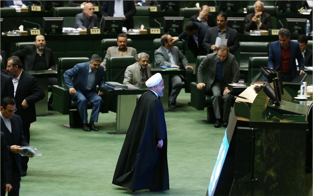 تصاویر تقدیم لایحه بودجه ۹۶ به مجلس