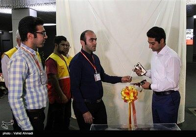 رونمایی از تندیس فرشته نگهبان/تصاویر