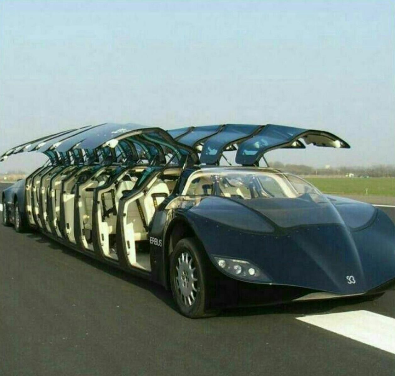 تصویر خودروی ۱۰میلیون‌دلاری به طول ۱۵ متر