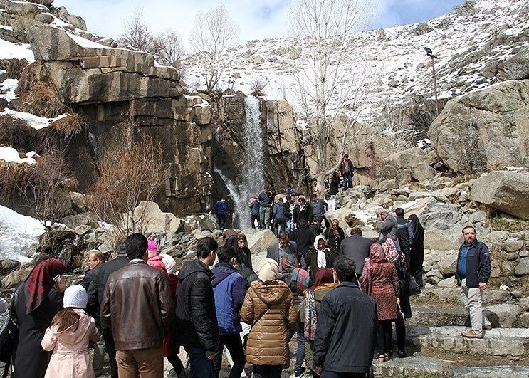 گردشگران نوروزی در همدان/تصاویر