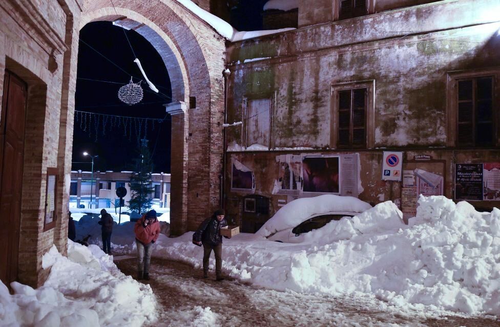 سقوط بهمن30کشته برجای گذاشت/تصاویر