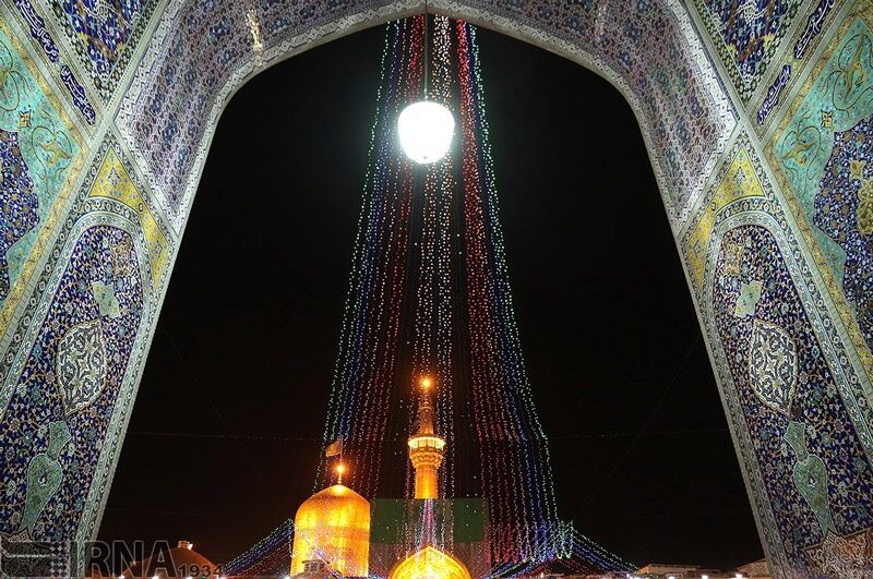 تصاویری از صحن چراغانی امام رضا(ع)