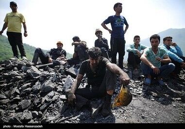 گزارش تصویری از حواشی حادثه معدن