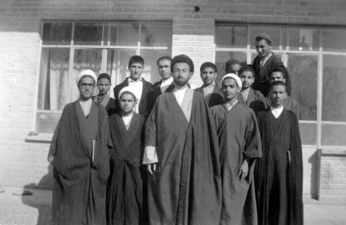 روحانی در دوران طلبگی/عکس