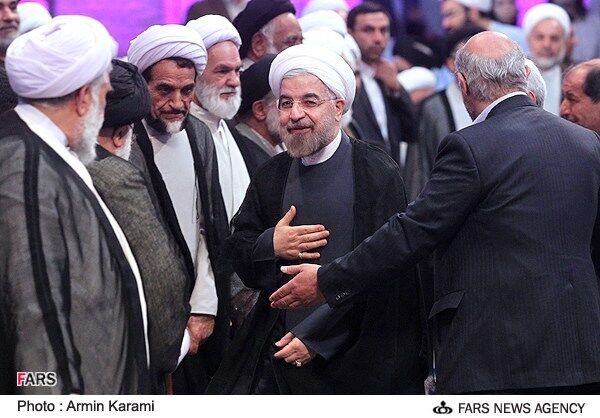 دیدار روحانی با روحانیون/تصاویر