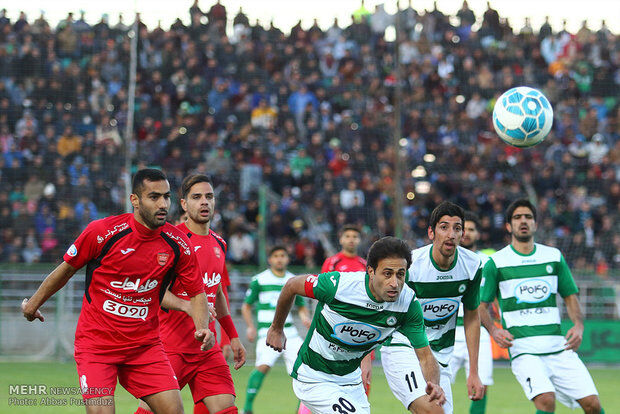 دیدار ذوب آهن و پرسپولیس/تصاویر