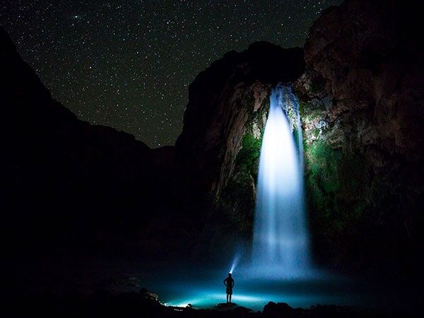 آبشار زیبای شبانگاهی/عکس