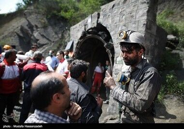 گزارش تصویری از حواشی حادثه معدن
