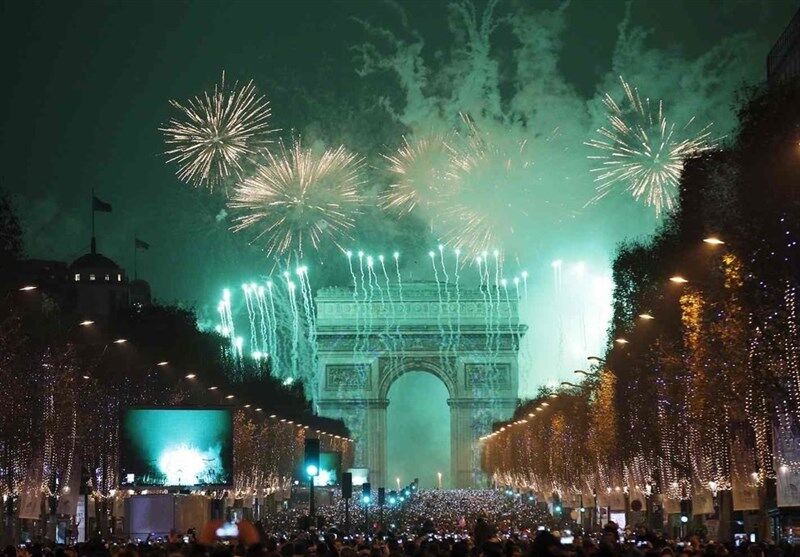 جشن سال نو در فرانسه/عکس 