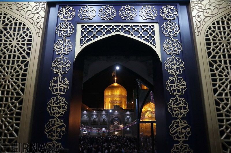 تصاویری از صحن چراغانی امام رضا(ع)