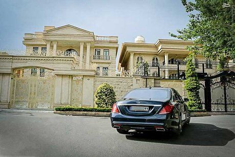 لوکس‌ترین خودرو ۲۰۱۴ جهان درتهران