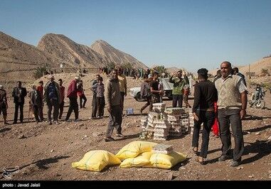 کمک رسانی به سیل زدگان هرمزگان/تصاویر