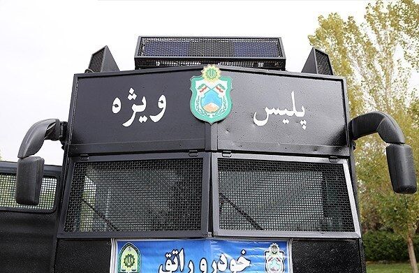 رونمایی از خودرو ضد اغتشاش/عکس