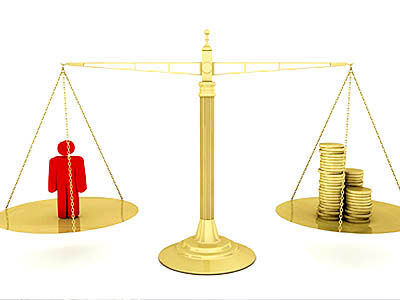 صاحب‌نظران در خصوص دستمزد‌های چندین میلیونی می‌گویند