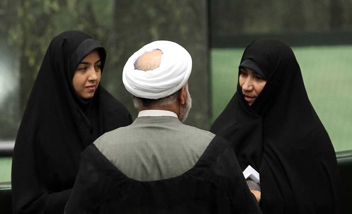 روبوسی مجلسی‌ها/تصاویر