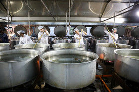 تصاویر آماده‌سازی غذای‌متبرک درحرم رضوی‎