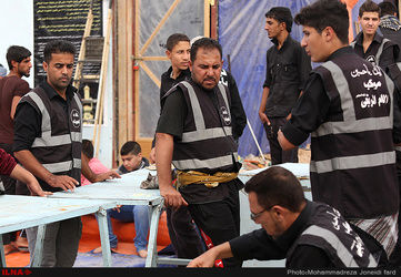 آماد سازی غذای زائرین اربعین در کربلا/تصاویر