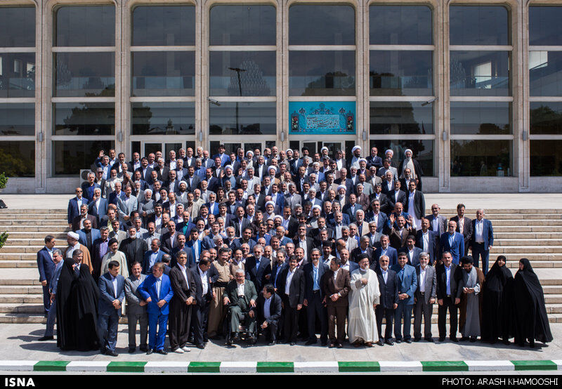 عکس‌یادگاری‌نمایندگان‌درآخرین‌ روزکاری
