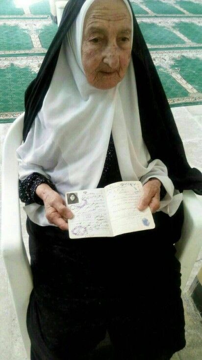 حضور مادربزرگ99ساله در انتخابات!/عکس