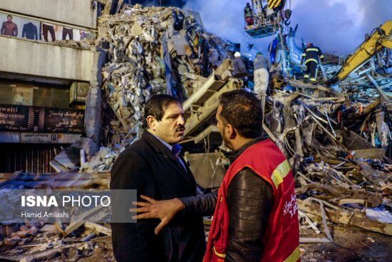 حضور جدیدی در محل حادثه پلاسکو/عکس