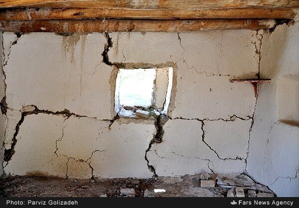 زندگی خانواده شهید در کانکس /تصاویر