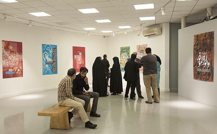 «رنگ نجوا» روی دیوار رفت