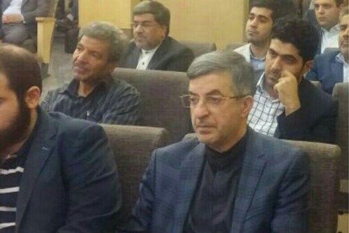 مشایی ظاهر شد/ عکس