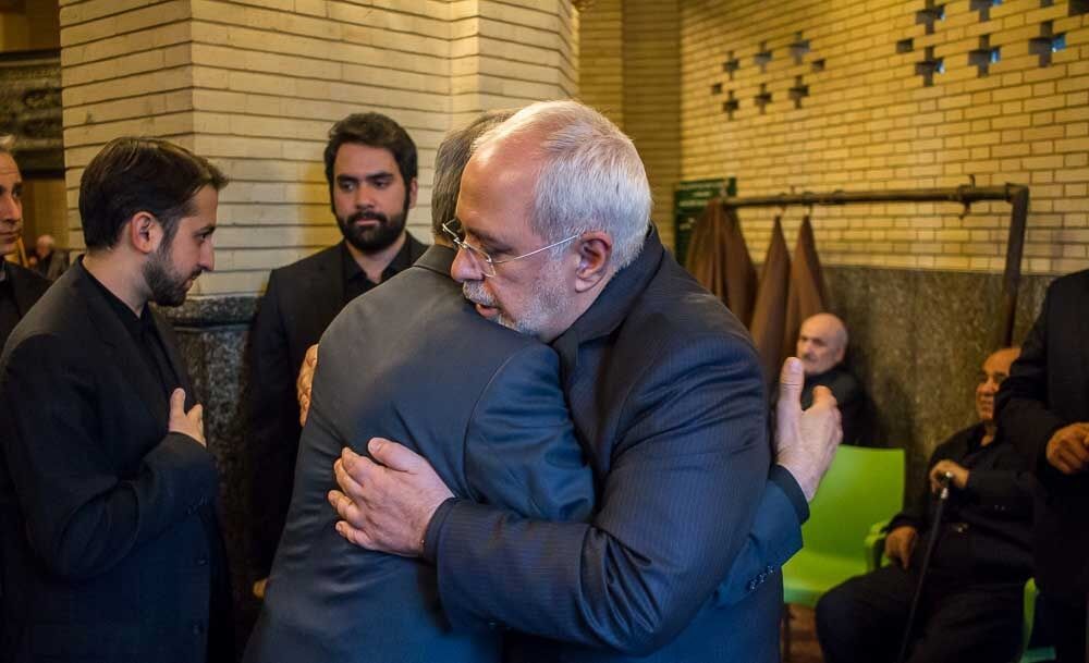 مراسم ترحیمی با حضور ظریف