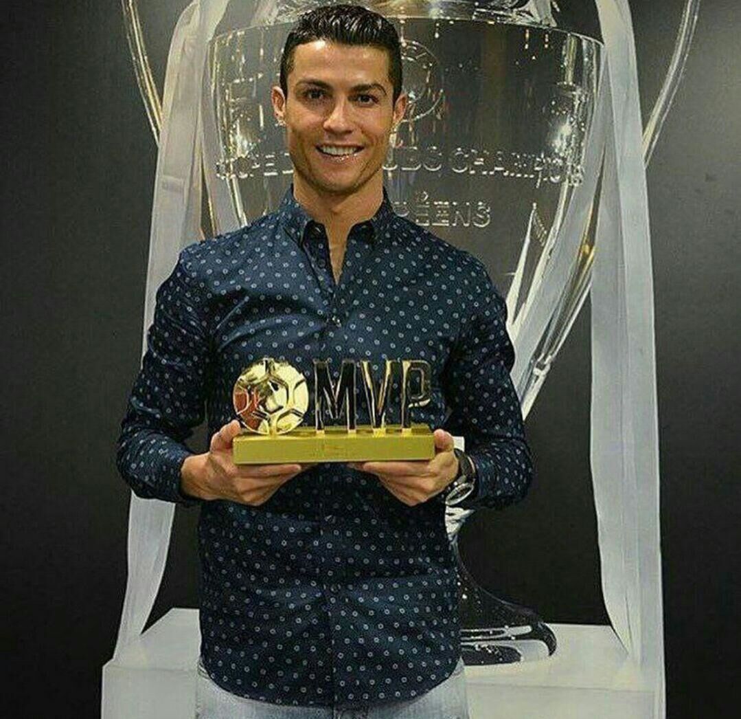تصویری از جدیدترین جایزه مهم CR7