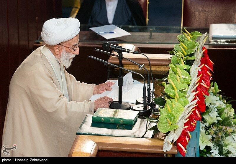 عکسی از آیت‌الله جنتی پس از سمت جدید