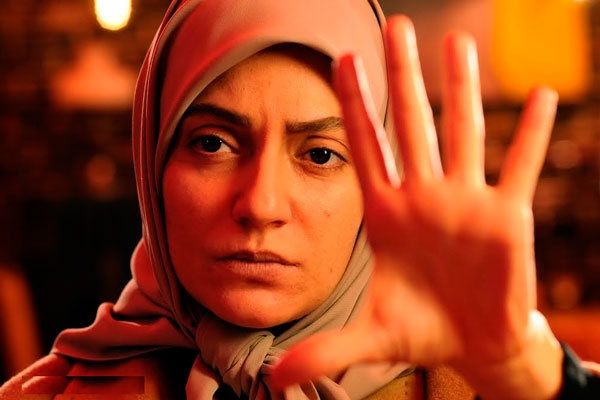 مهناز افشار با ظاهری متفاوت در «گیلدا»/ عکس