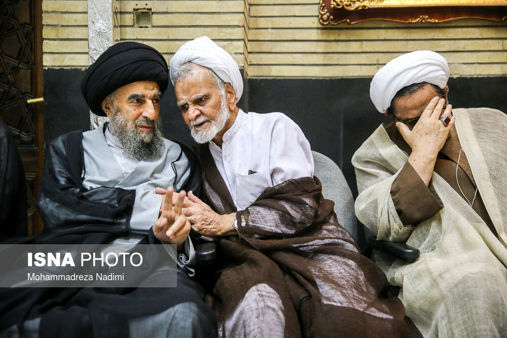 چهره‌های سیاسی در ختم آیت‌الله مروارید/تصاویر
