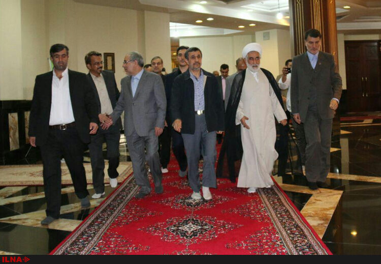 احمدی‌نژاد در مرقد امام/تصاویر