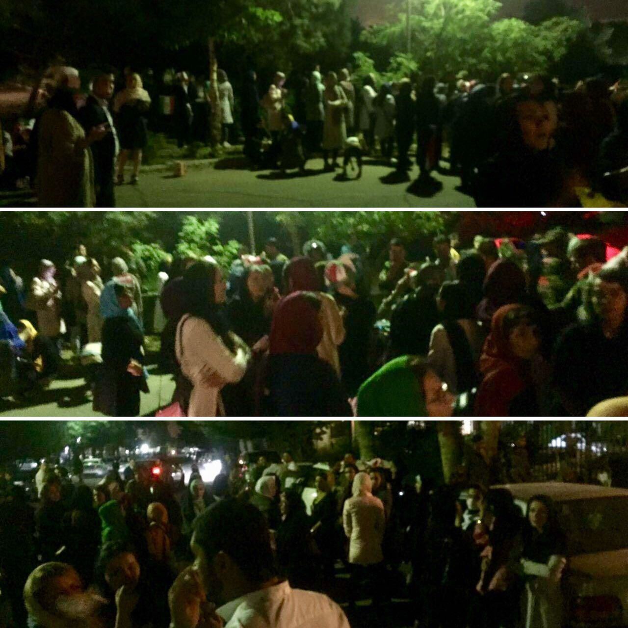 زنانی که پشت در ورزشگاه آزادی ماندند/عکس