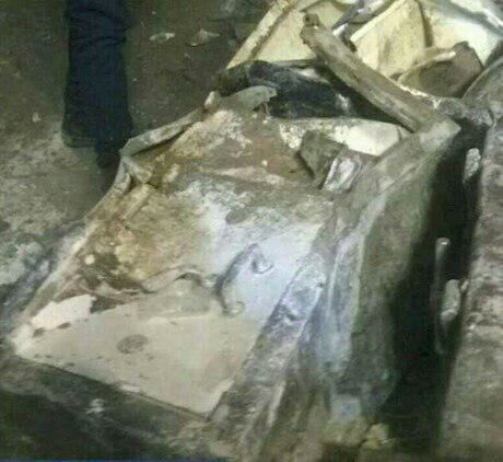 گاو صندوق‌ ذوب شده در پلاسکو/عکس