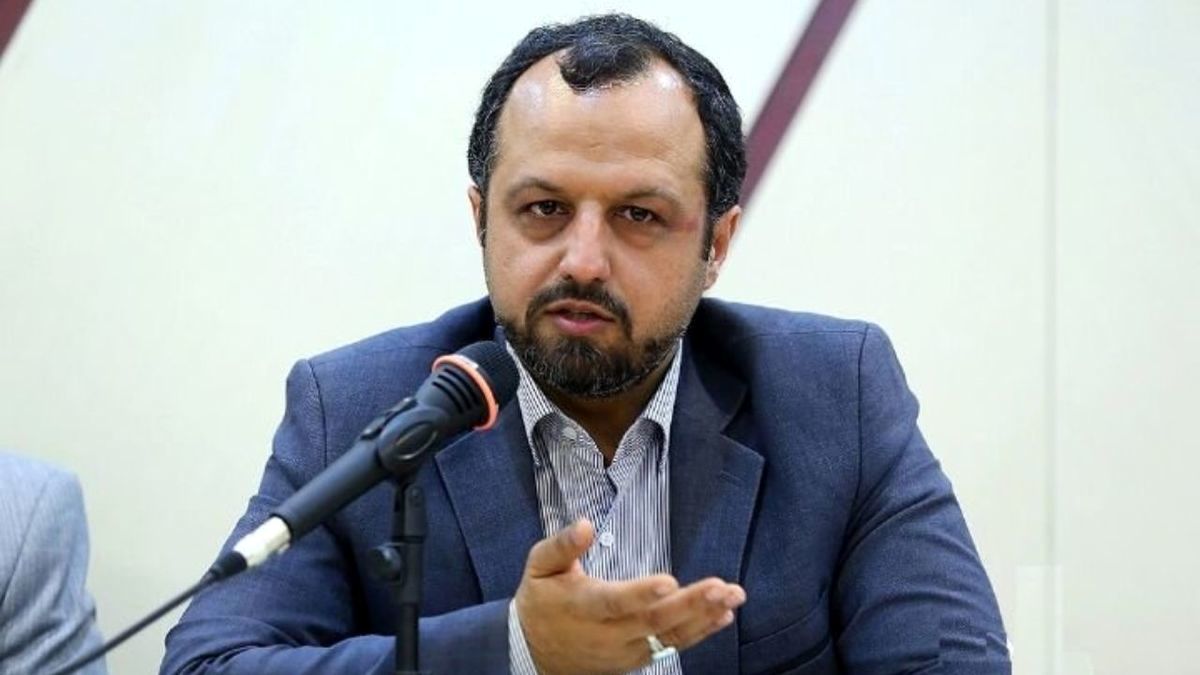 سفر اخیر وزیر اقتصاد به قم تکذیب شد